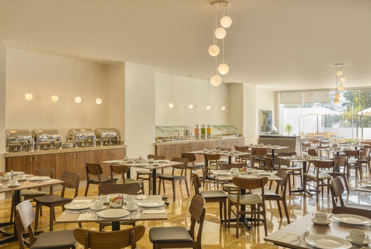 Fiesta Inn Guadalajara Periferico Poniente 萨波潘 外观 照片