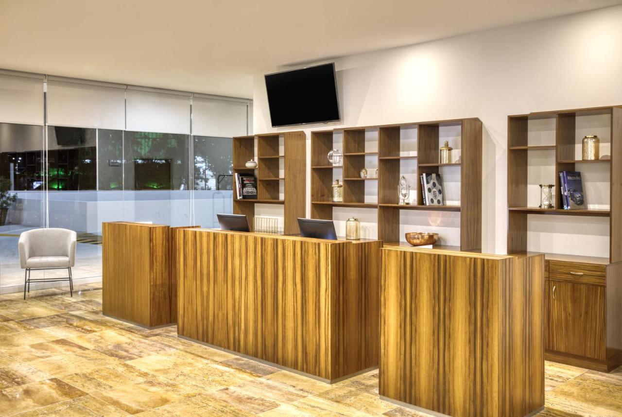 Fiesta Inn Guadalajara Periferico Poniente 萨波潘 外观 照片